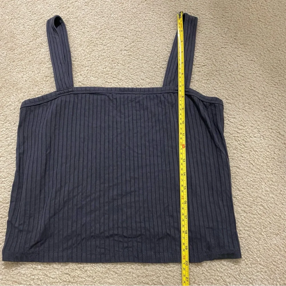 American Eagle Ribbed Cami - Picture 3 of 5